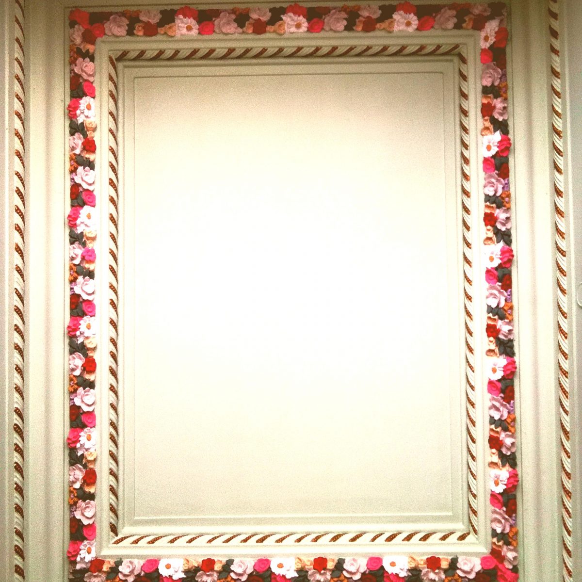 Floral Decoration in Plaster LP001Flores (2020 x 100 x 60 mm)